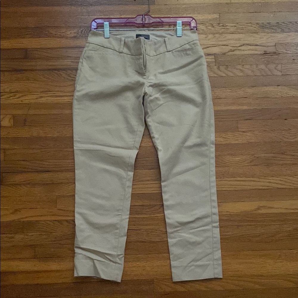 The Limited Women’s Tan Capri Pants